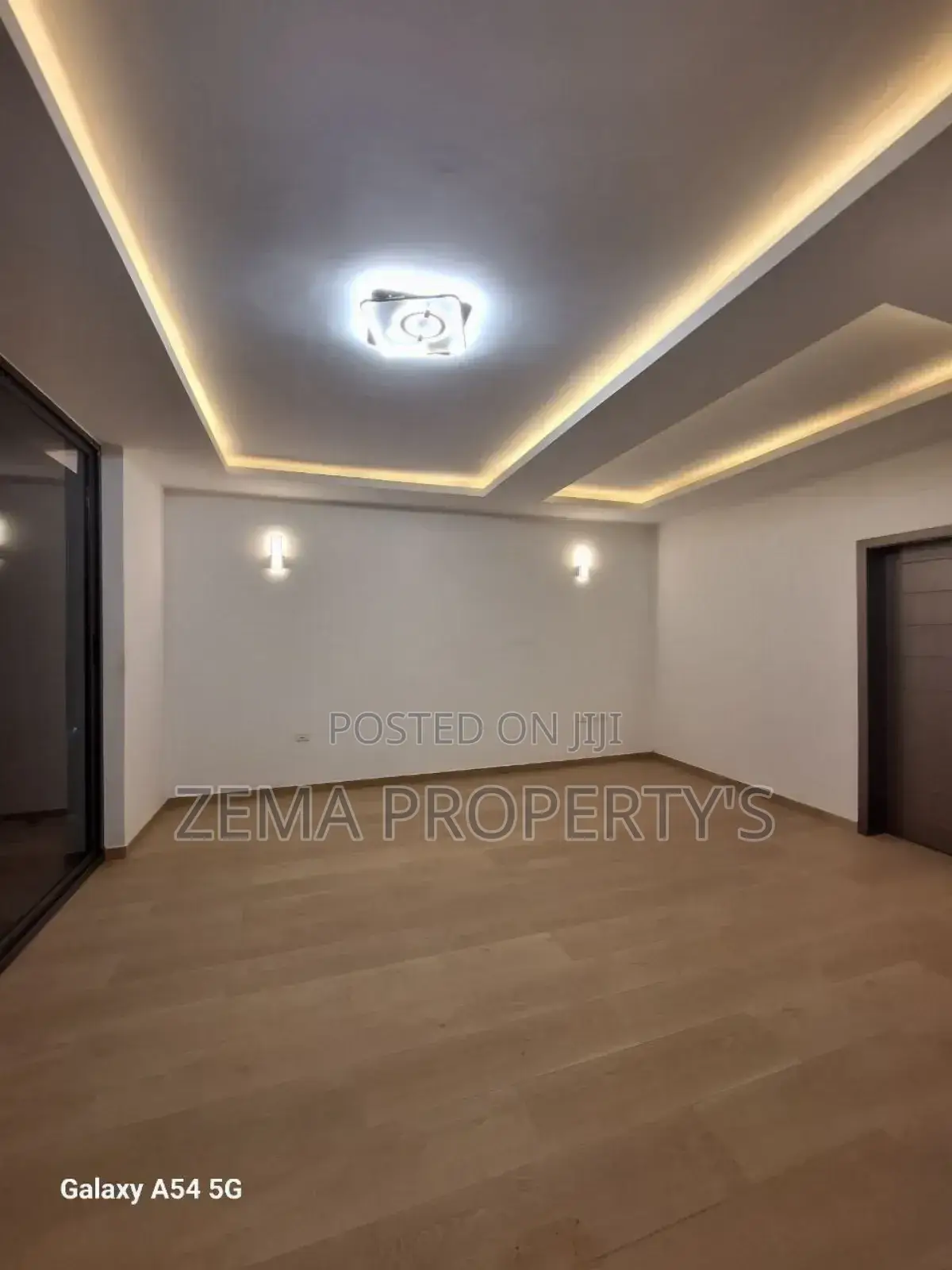 9bdrm House in Zema, Yeka for sale