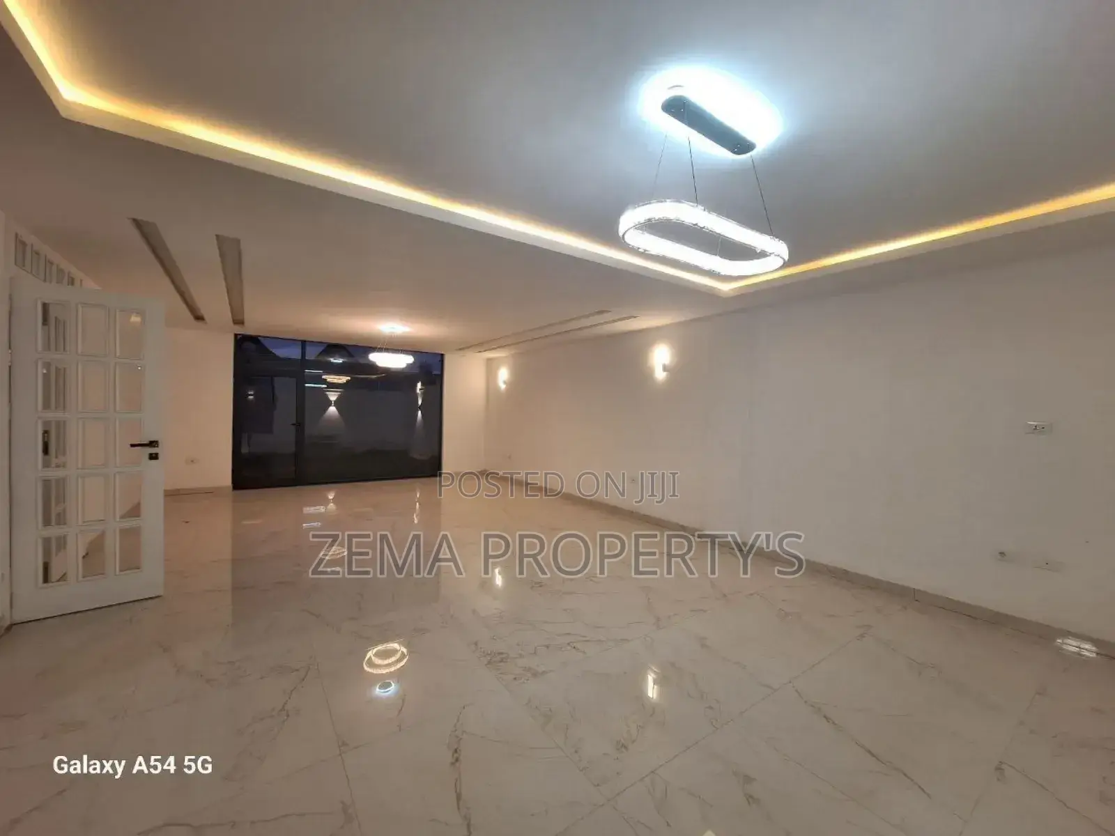 9bdrm House in Zema, Yeka for sale