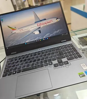 New Laptop Lenovo LOQ 15IRH8 24GB Intel Core I5 SSD 1T