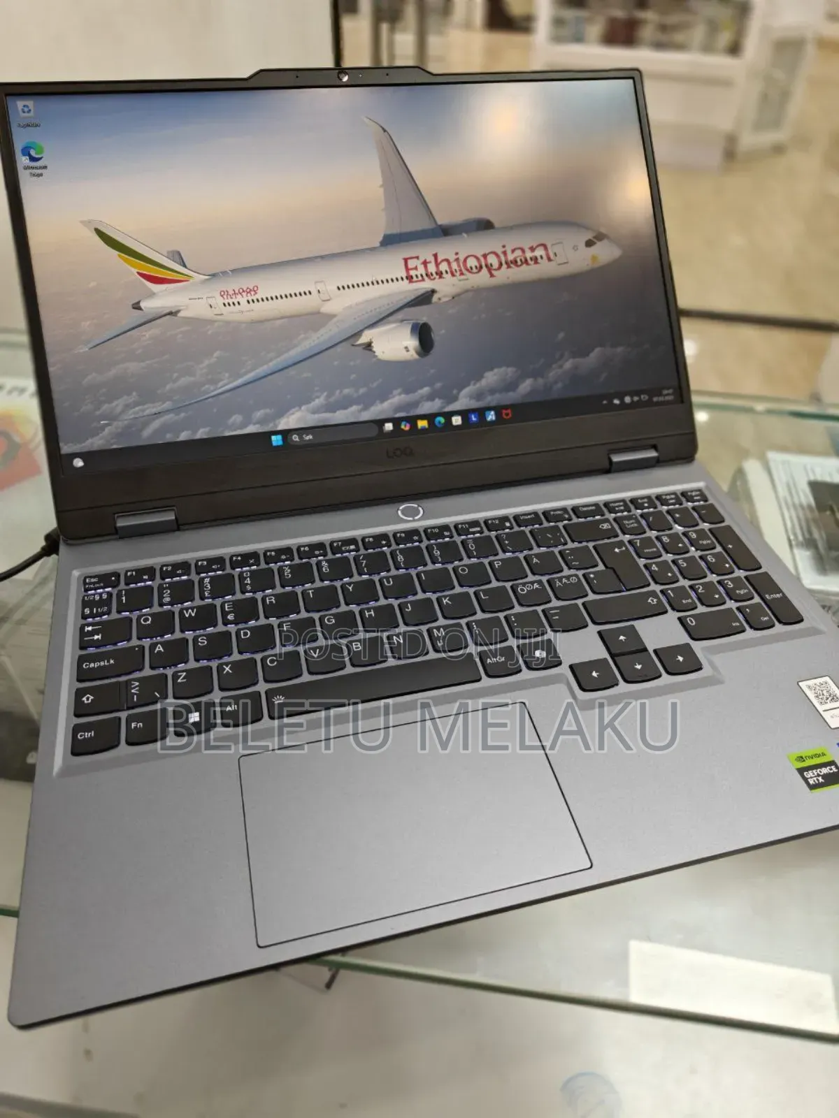 New Laptop Lenovo LOQ 15IRH8 24GB Intel Core I5 SSD 1T