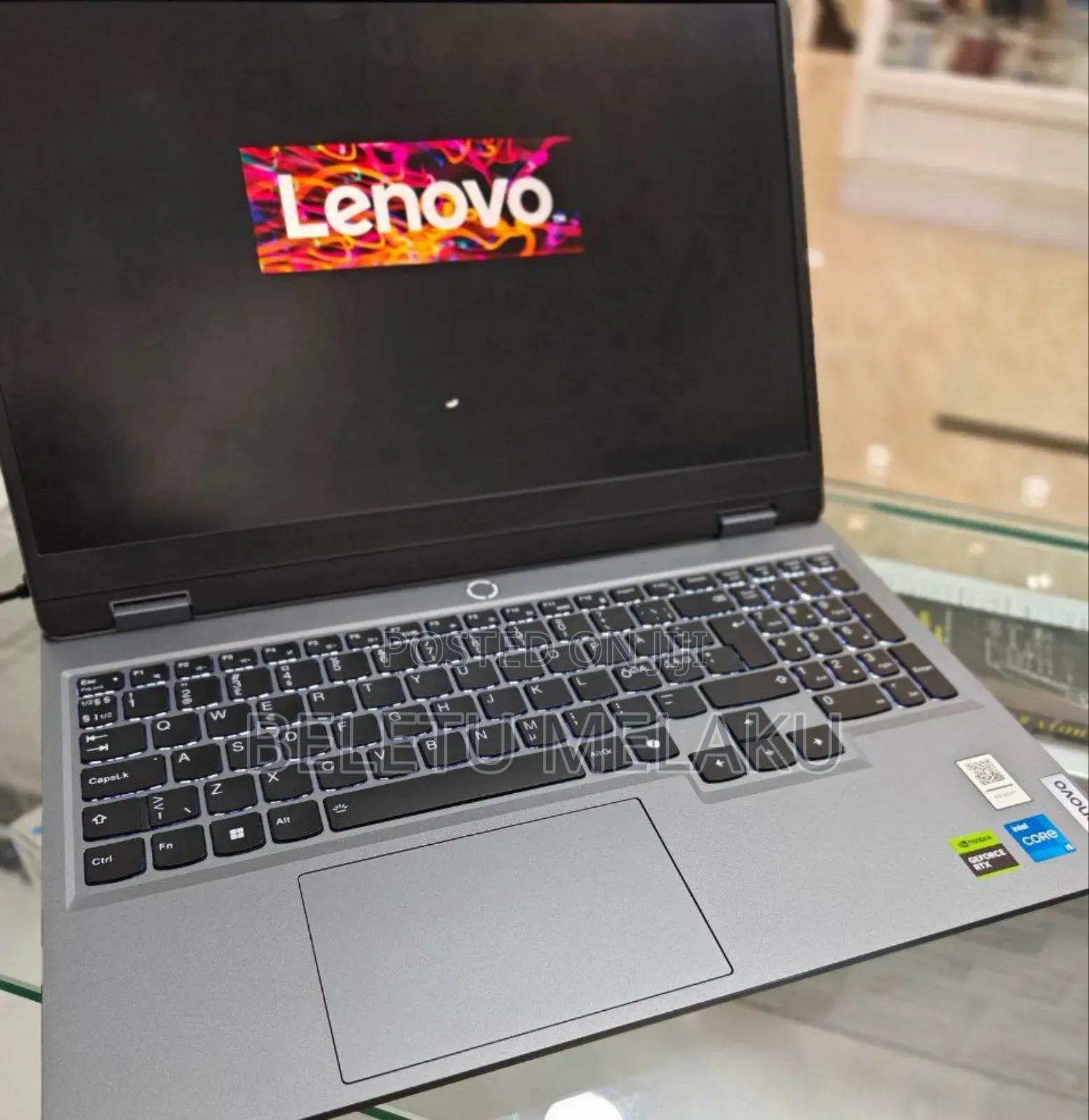 New Laptop Lenovo LOQ 15IRH8 24GB Intel Core I5 SSD 1T