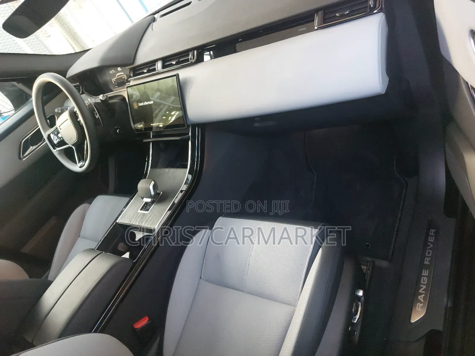 New Land Rover Range Rover Velar S 2024 Gold