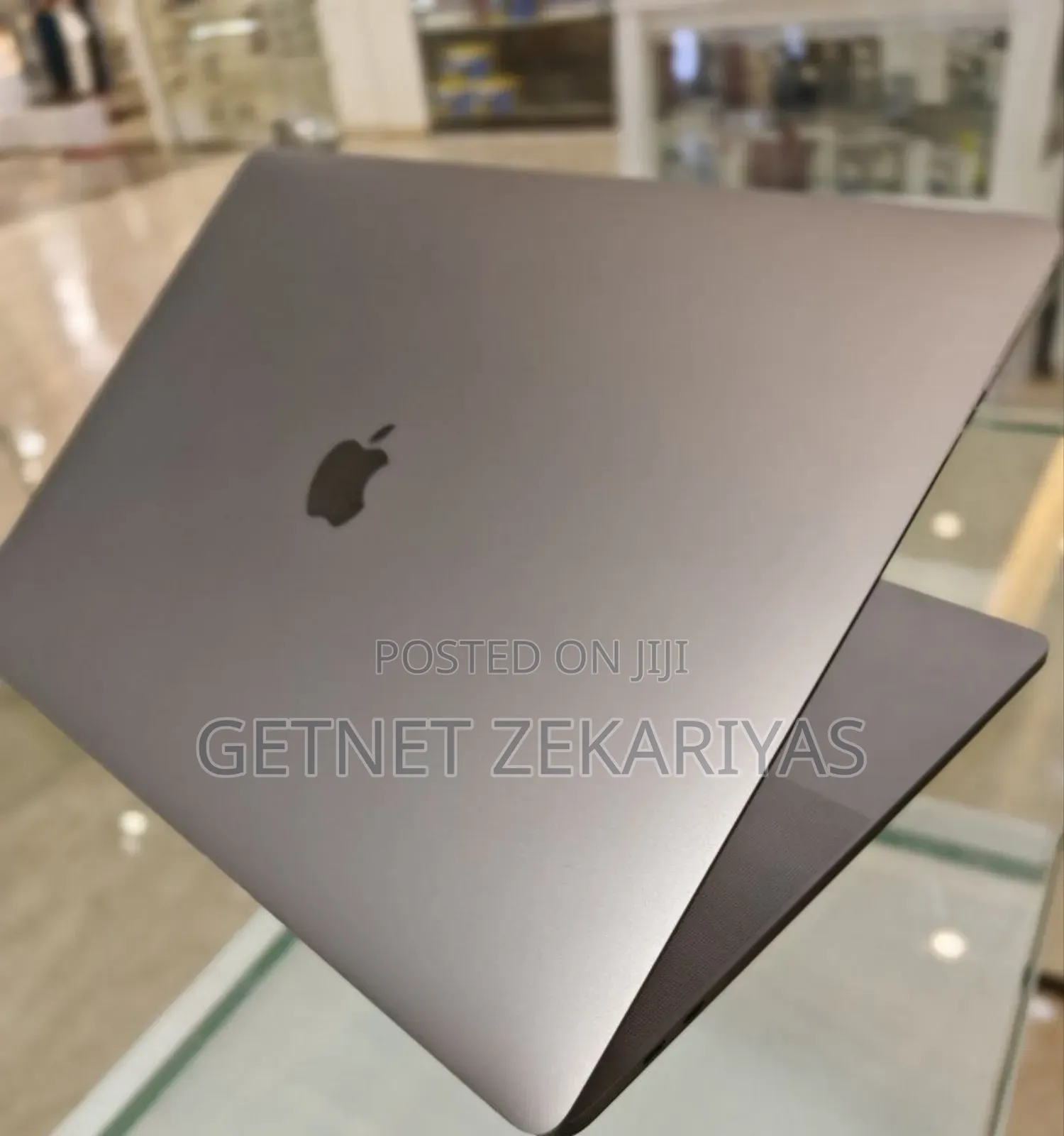 New Laptop Apple MacBook Pro 2019 16GB Intel Core I7 SSD 1T