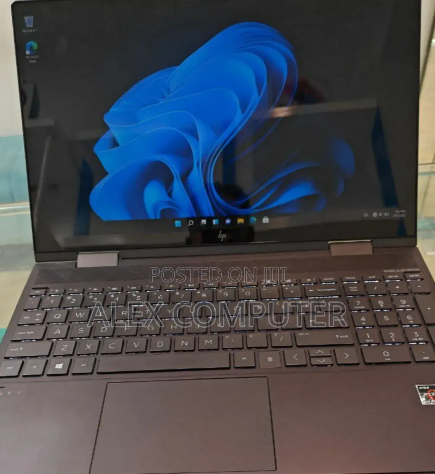 New Laptop HP Envy X360 12GB AMD Ryzen 7 SSD 512GB