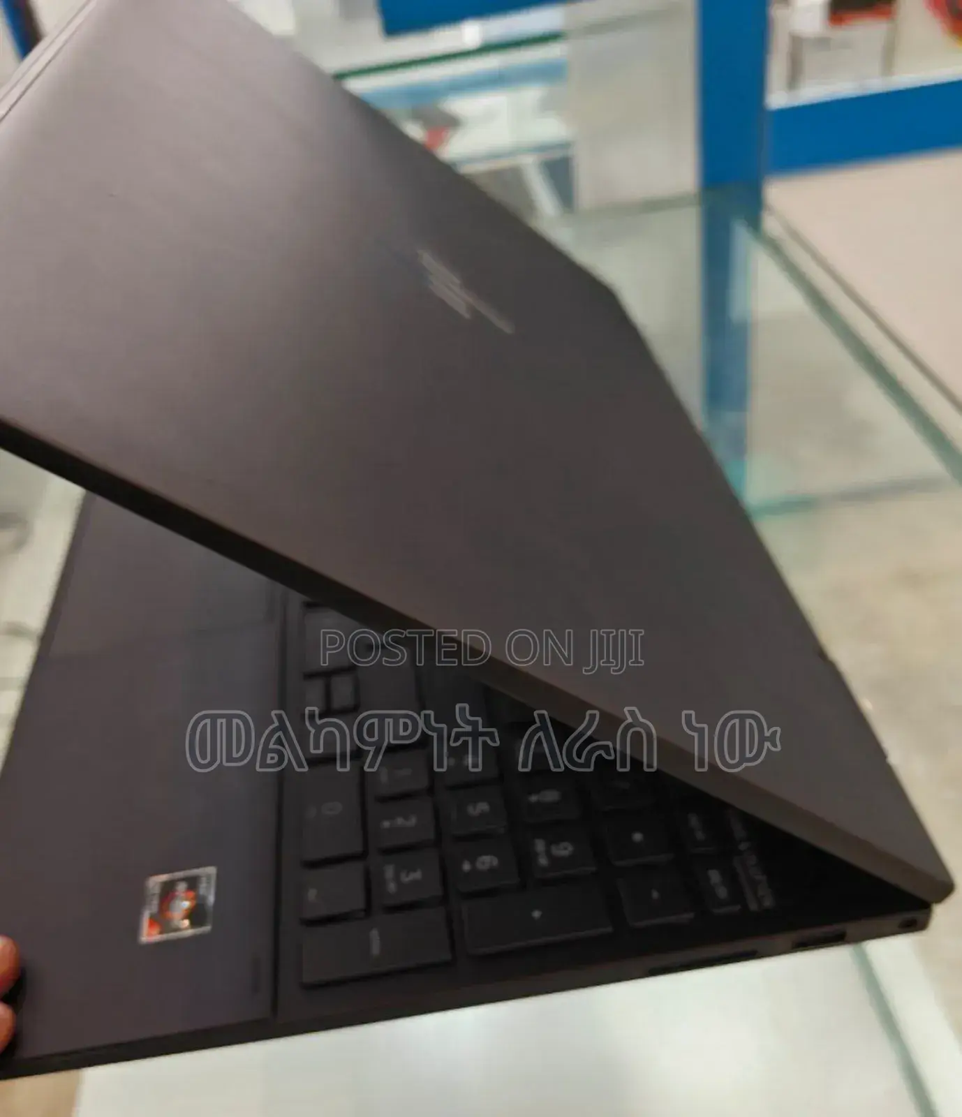 New Laptop HP Envy X360 12GB AMD Ryzen 7 SSD 512GB