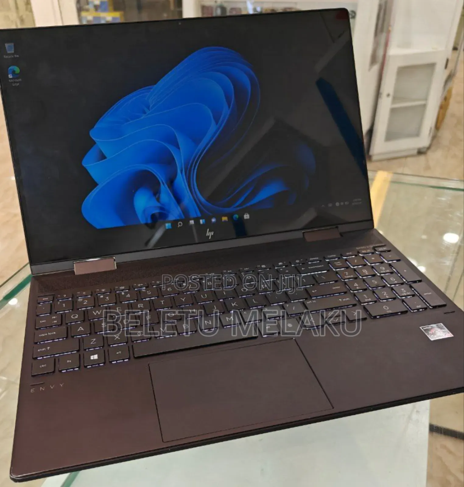 Laptop HP Envy X360 12GB AMD Ryzen 7 SSD 512GB