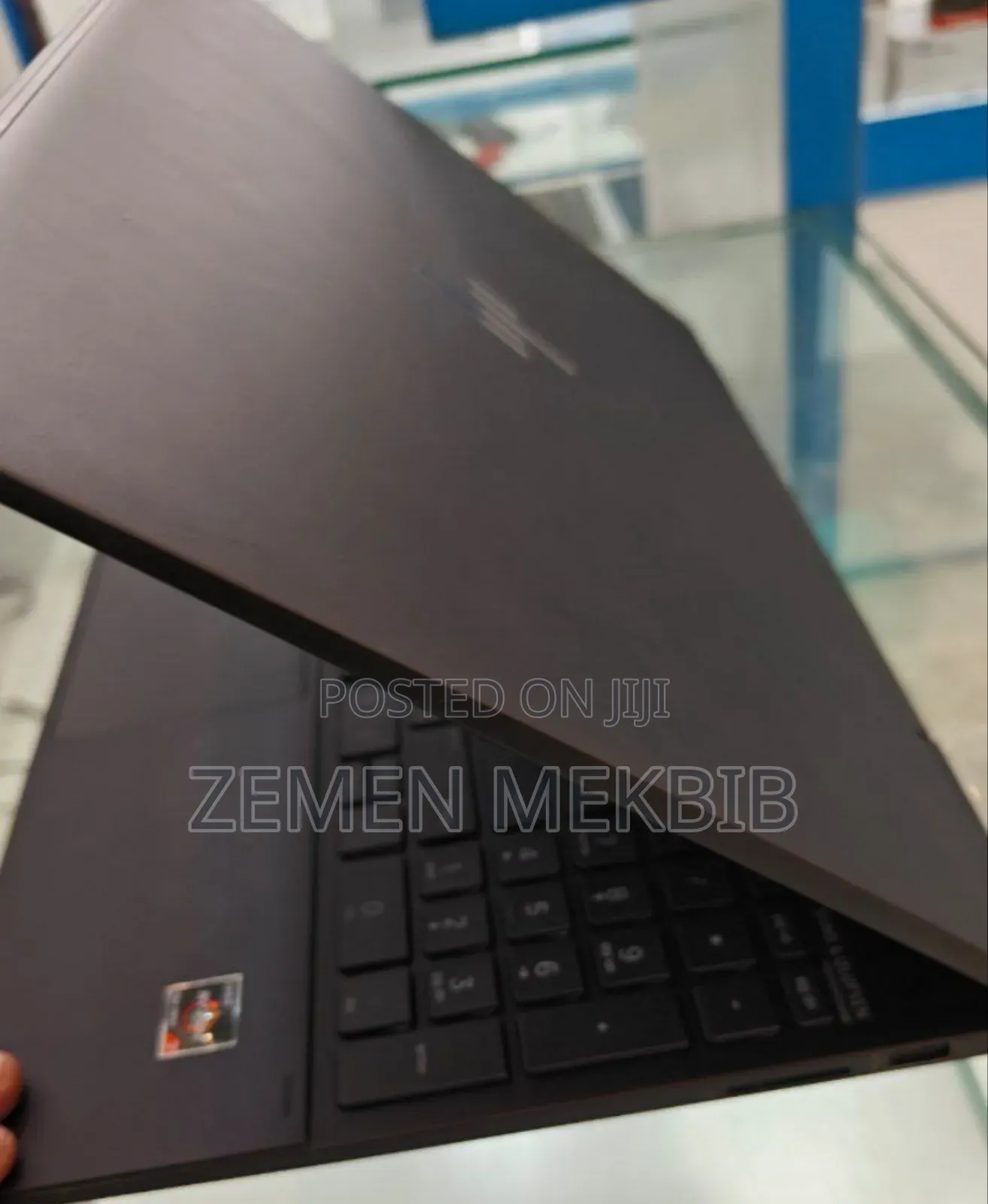 New Laptop HP Envy X360 12GB AMD Ryzen 7 SSD 512GB