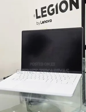 New Laptop Asus ROG Zephyrus G14 24GB AMD Ryzen 9 SSD 512GB