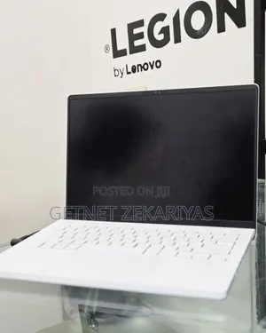 New Laptop Asus ROG Zephyrus G14 24GB AMD Ryzen 9 SSD 512GB