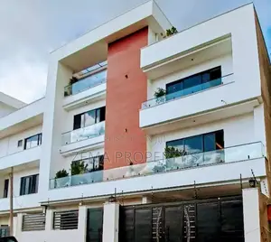 5bdrm House in Bole for sale
