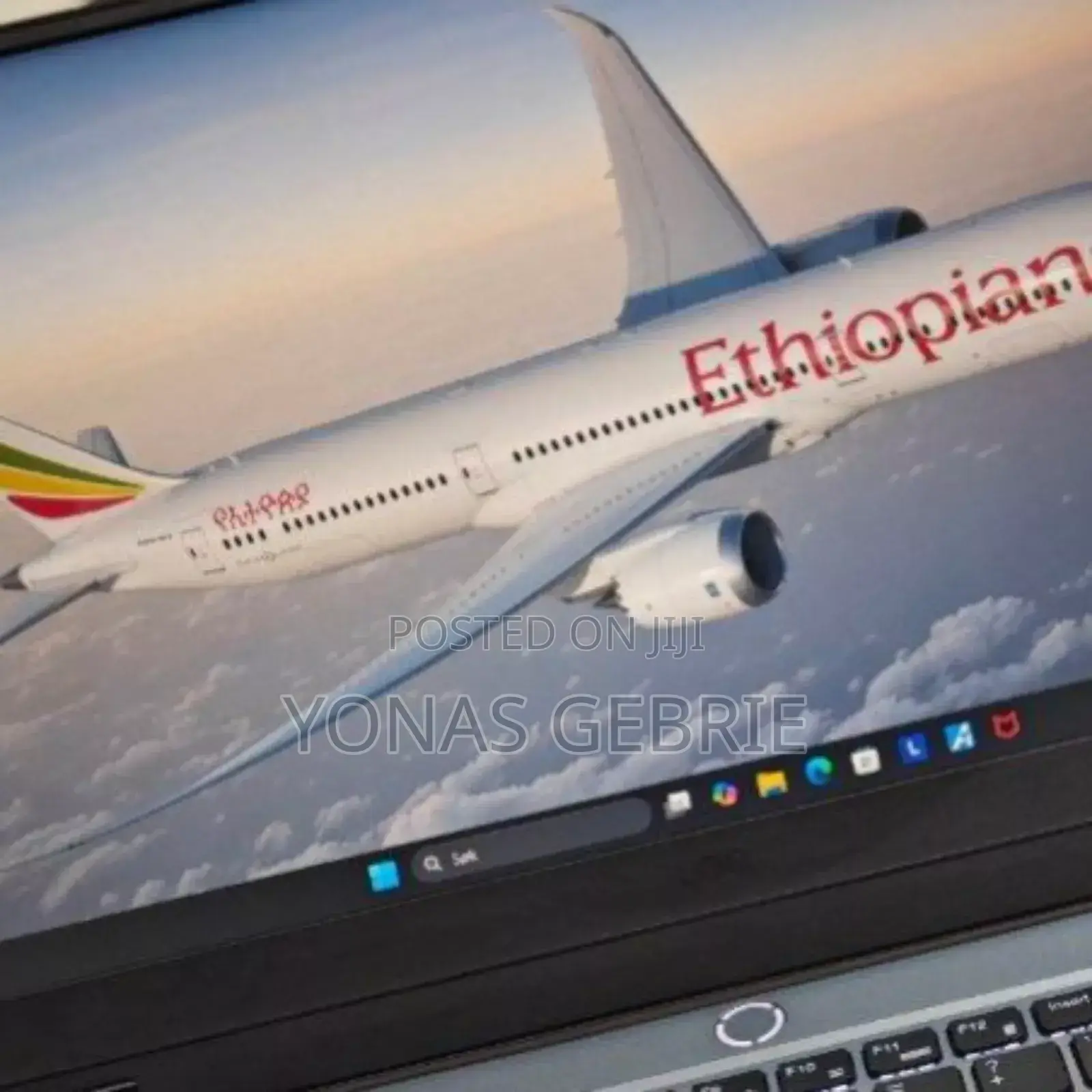 New Laptop Lenovo LOQ 15ARP9 24GB Intel Core I5 SSD 1T