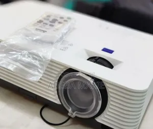 Photo - Sony Projector Model Name VPL-Dx221 Hardware Inte