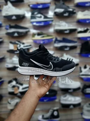 Photo - Nike Air Runner