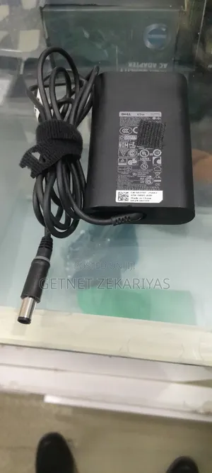 Photo - Center Pin Dell Charger