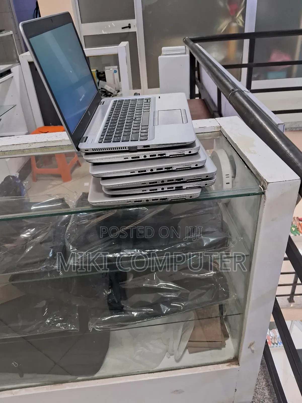 New Laptop HP EliteBook 840 8GB Intel Core I5 HDD 1T