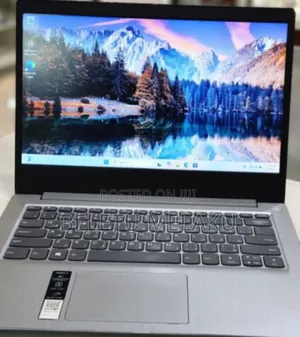 Photo - New Laptop Lenovo Ideapad 3 8GB Intel Core I5 SSD 256GB