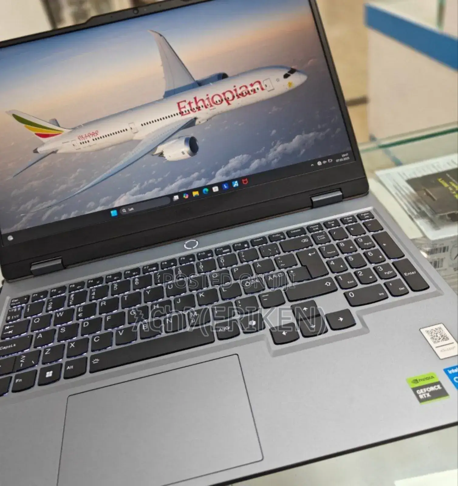 New Laptop Lenovo LOQ 15IRH8 24GB Intel Core I5 SSD 1T