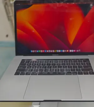New Laptop Apple MacBook Pro 2017 16GB Intel Core I7 SSD 1T