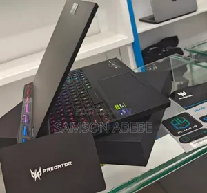 New Laptop Acer Predator Helios 18 PH18-71 32GB Intel Core I9 SSD 1T