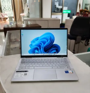 Photo - New Laptop HP Pavilion 15 8GB Intel Core I5 SSD 512GB