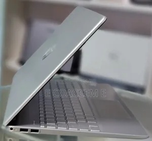 New Laptop HP 8GB Intel Core I3 SSD 512GB