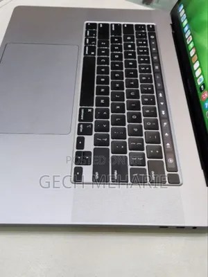 Photo - New Laptop Apple MacBook Pro 2019 16GB Intel Core I9 SSD 1T
