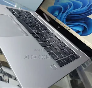 New Laptop HP EliteBook 840 G5 16GB Intel Core I7 SSD 512GB