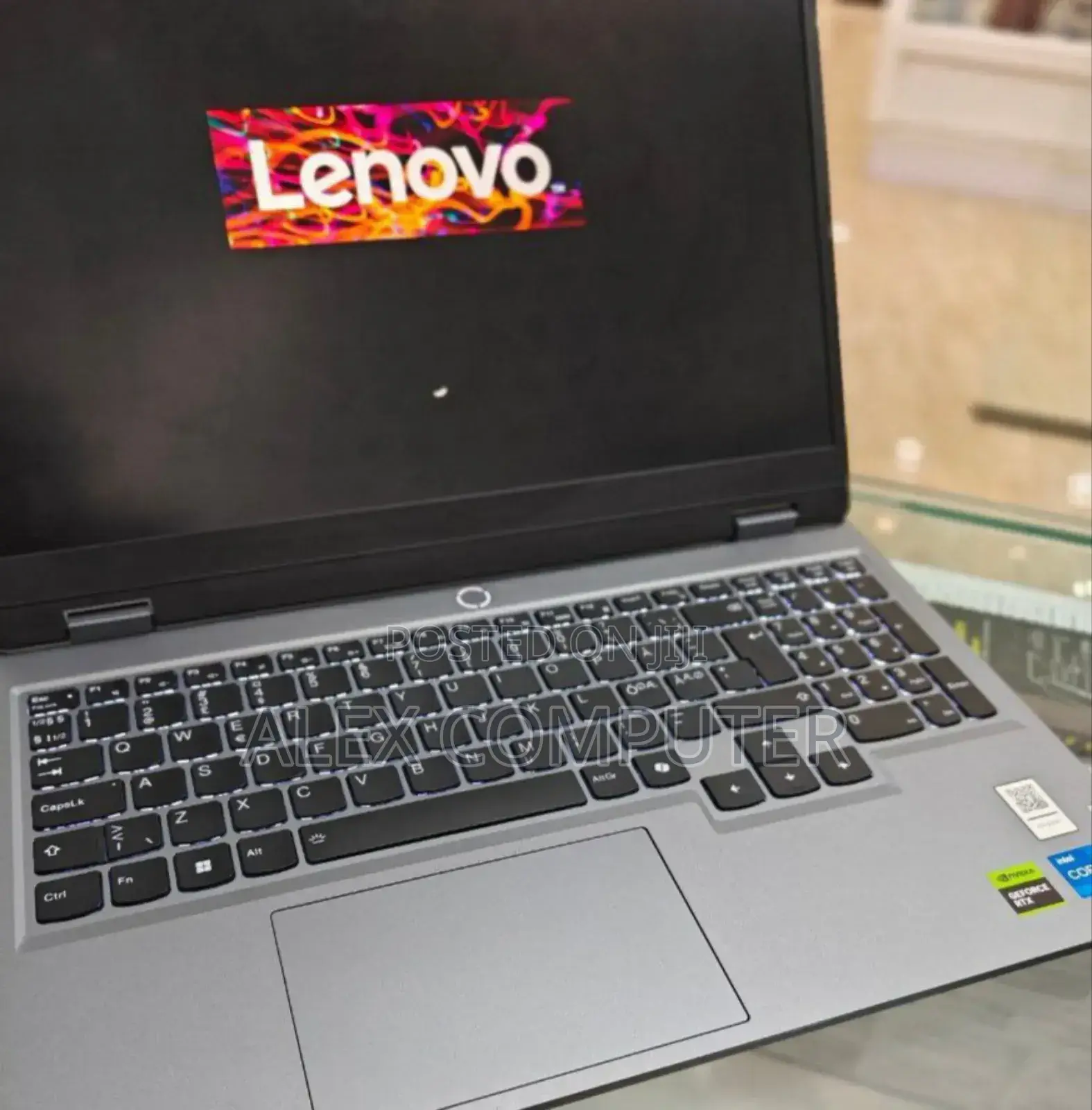 New Laptop Lenovo LOQ 15ARP9 24GB Intel Core I5 SSD 1T