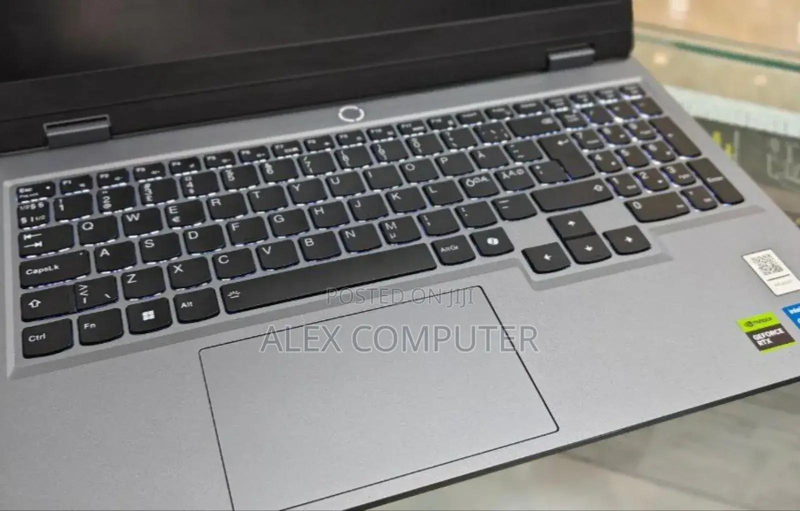 New Laptop Lenovo LOQ 15ARP9 24GB Intel Core I5 SSD 1T