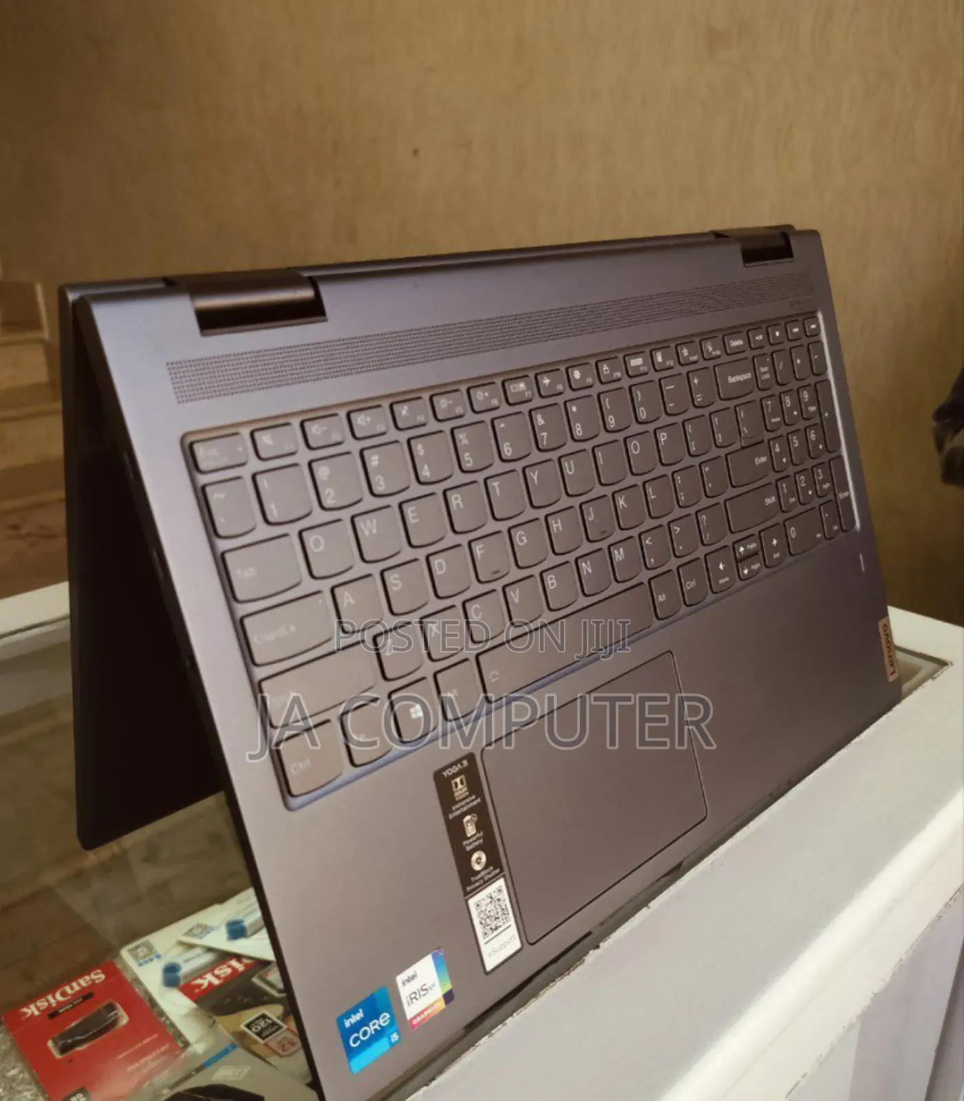 New Laptop Lenovo Yoga 7i 8GB Intel Core I5 SSD 256GB