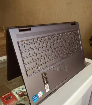 New Laptop Lenovo Yoga 7i 8GB Intel Core I5 SSD 256GB