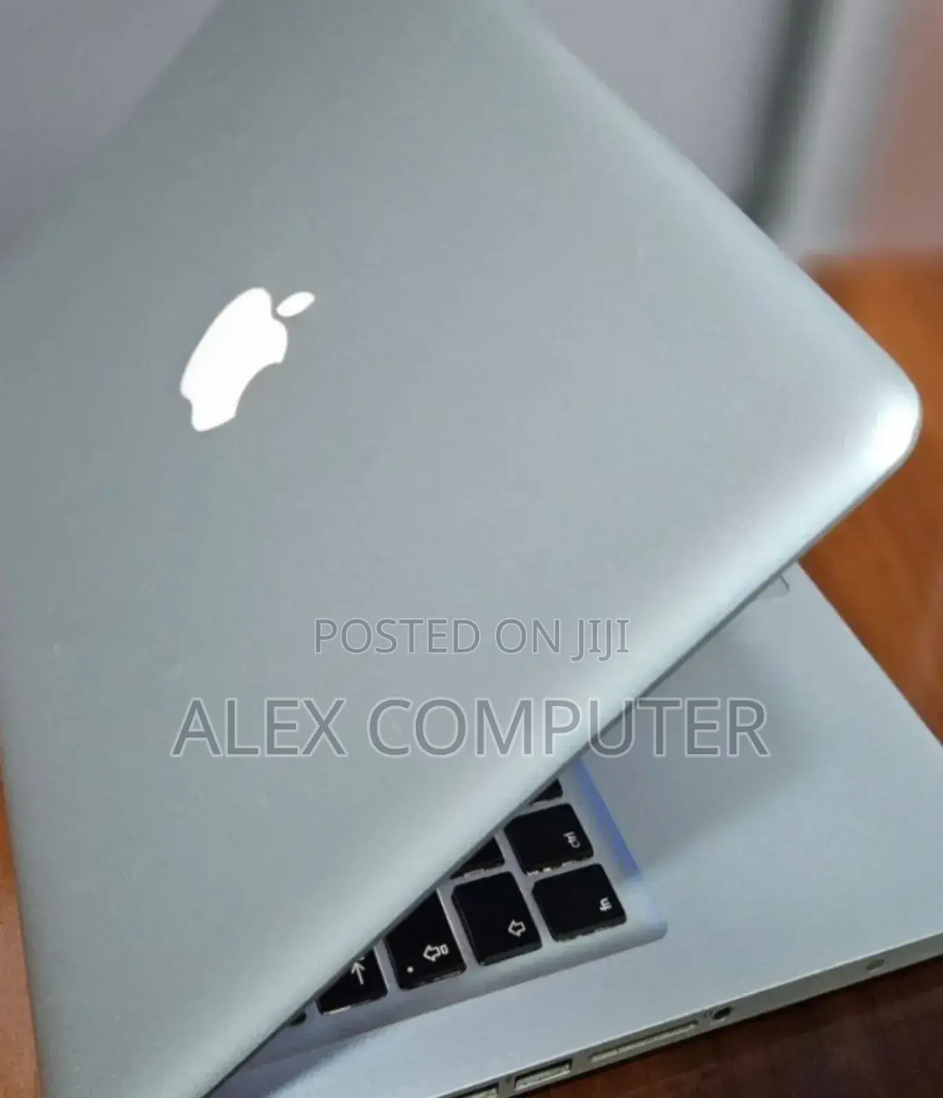 New Laptop Apple MacBook 2012 4GB AMD Ryzen 5 SSD 256GB