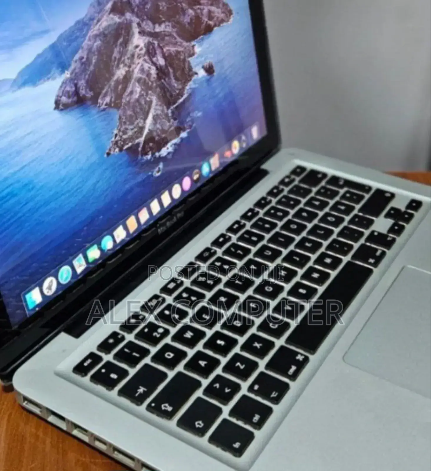 New Laptop Apple MacBook 2012 4GB AMD Ryzen 5 SSD 256GB