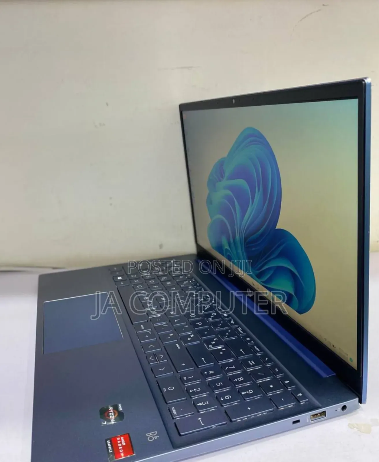 New Laptop HP Pavilion 15 8GB AMD Ryzen 7 SSD 512GB