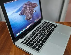 New Laptop Apple MacBook Pro 2012 4GB Intel Core I5 SSD 256GB