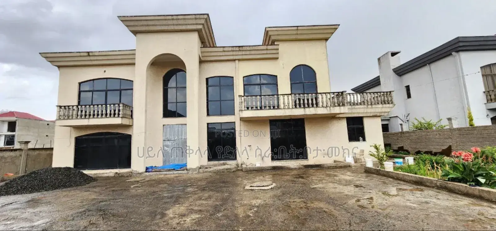 10bdrm Townhouse/Terrace in Rosseta Real State, Oromia-Finfinne