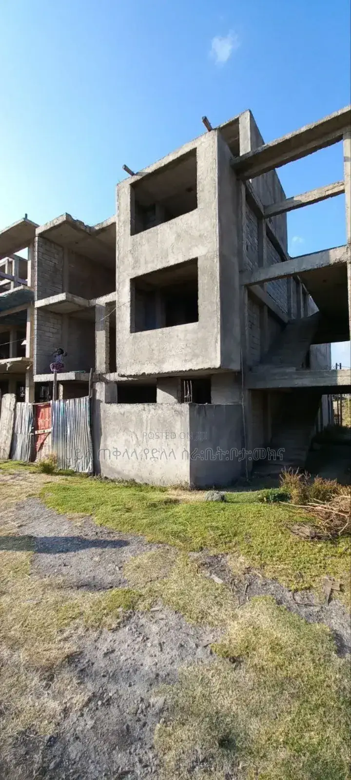 4bdrm Townhouse/Terrace in Ayat Diaspora Area, Yeka for sale