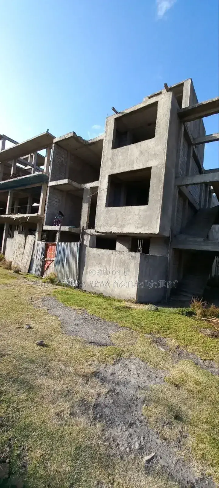 4bdrm Townhouse/Terrace in Ayat Diaspora Area, Yeka for sale