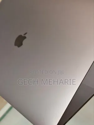 New Laptop Apple MacBook Pro 2019 16GB Intel Core I7 SSD 512GB