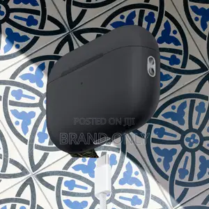 Photo - Airpod Pro 2nd Gen With Comfort Tip Options