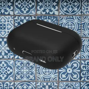 Photo - Airpod Pro 2nd Gen With Comfort Tip Experience