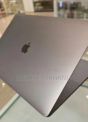 New Laptop Apple MacBook Pro 2019 16GB Intel Core I7 SSD 512GB