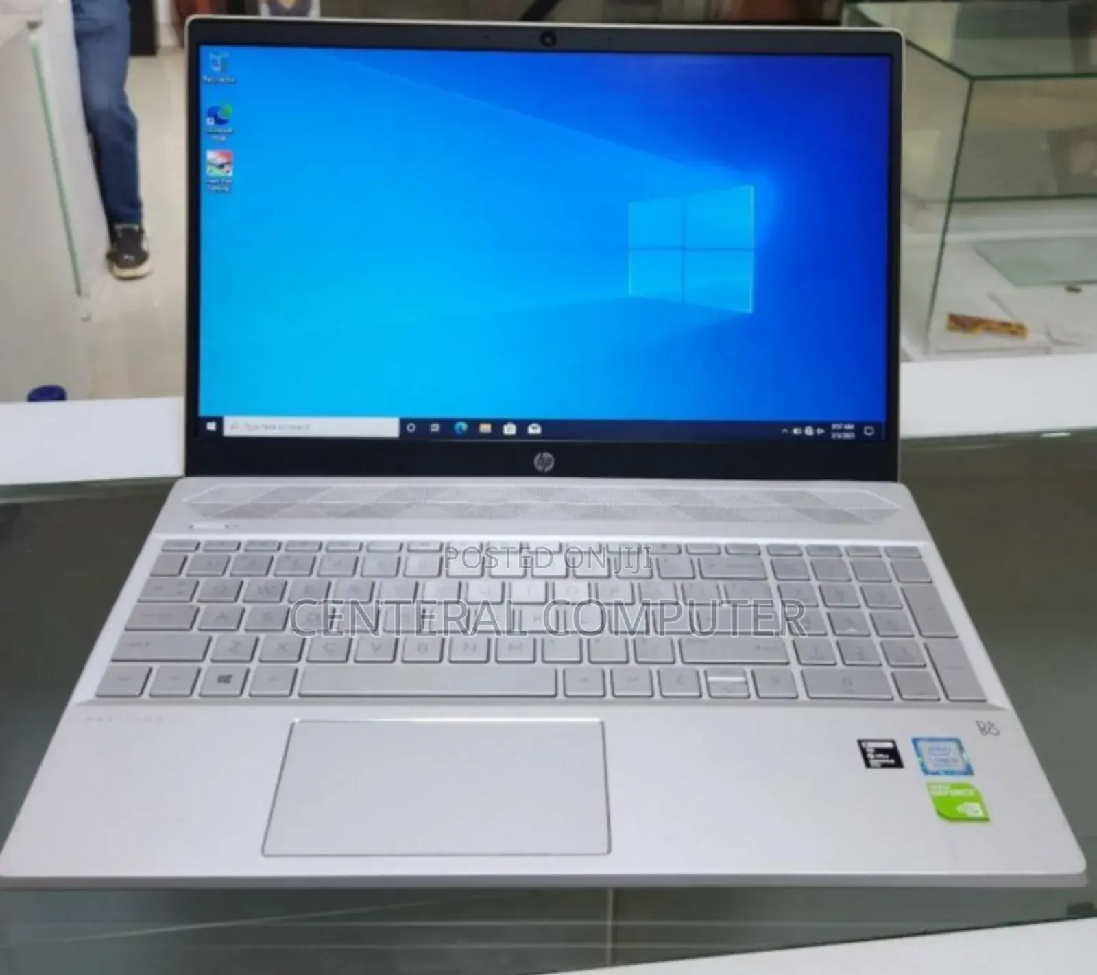 New Laptop HP Pavilion 13z 8GB Intel Core I5 SSD 1T