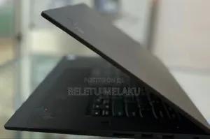 Photo - New Laptop Lenovo ThinkPad X1 16GB Intel Core I7 SSD 512GB