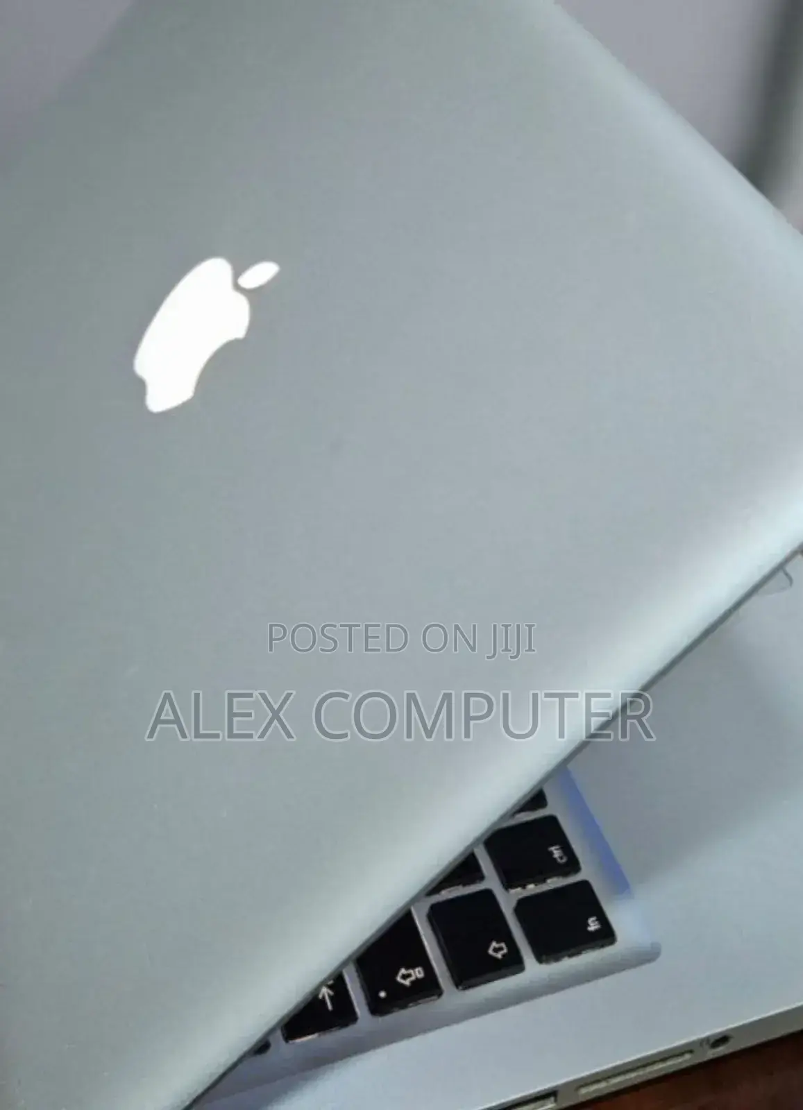 Laptop Apple MacBook Pro 2011 8GB Apple M1 Pro SSD 500GB