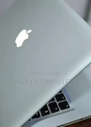 Laptop Apple MacBook Pro 2011 8GB Apple M1 Pro SSD 500GB