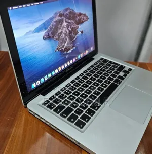 New Laptop Apple MacBook 8GB Intel Core I7 HDD 500GB