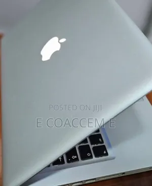 New Laptop Apple MacBook 8GB Intel Core I7 HDD 500GB