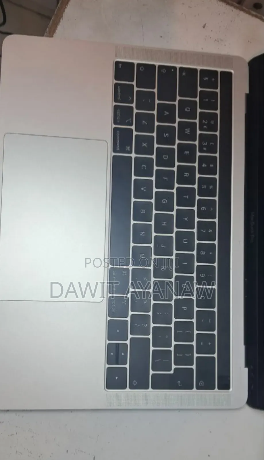 New Laptop Apple MacBook Pro 2018 8GB Intel Core I5 SSD 256GB