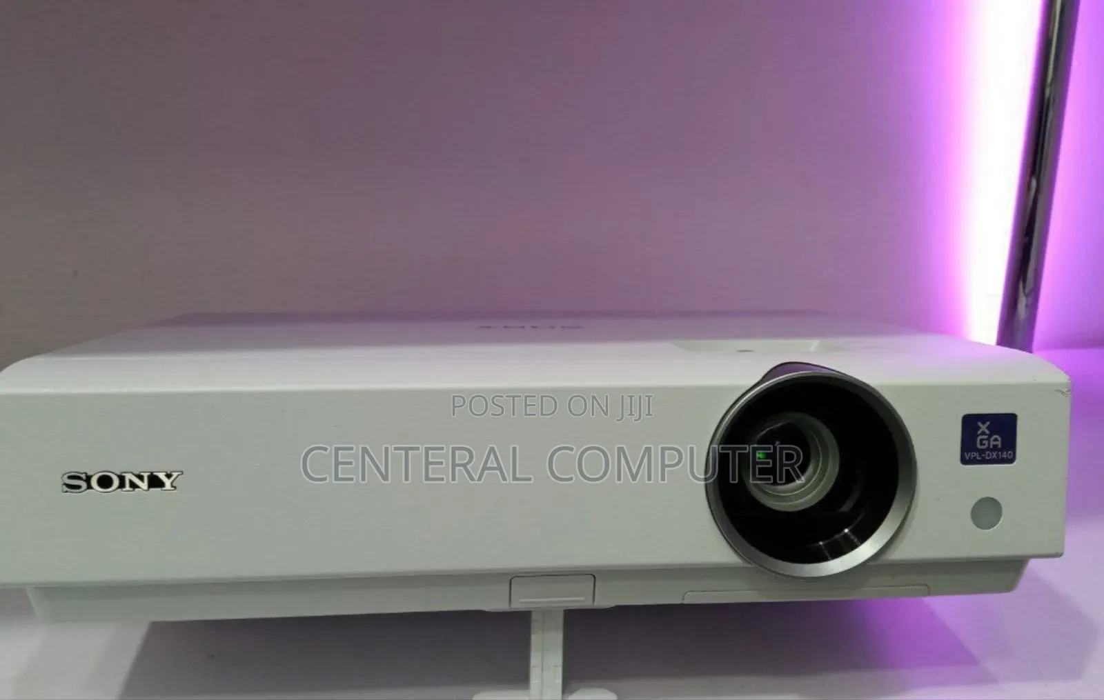 Sony Projector VPL-Dx102